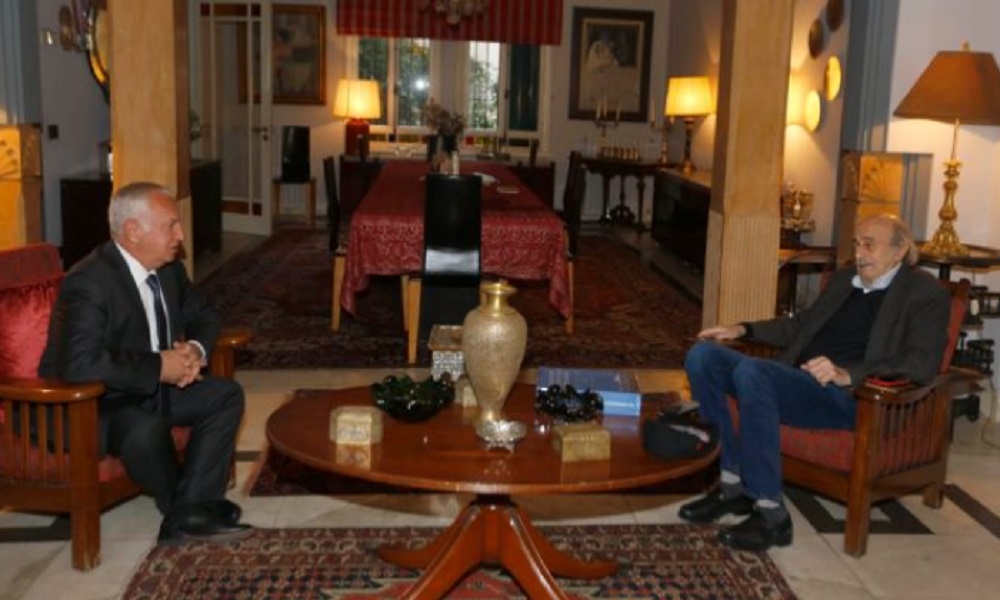 لقاء بين جنبلاط وسفير أرمينيا