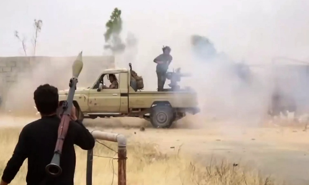 الجيش الليبي يعلن استهداف معسكر للواء طارق بن زياد