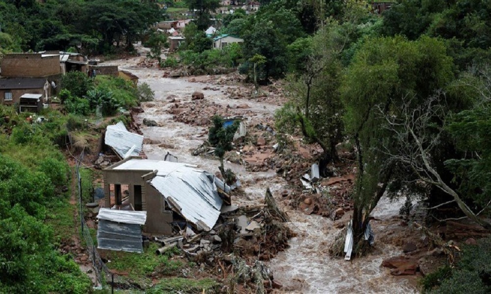 ارتفاع حصيلة ضحايا فيضانات جنوب افريقيا