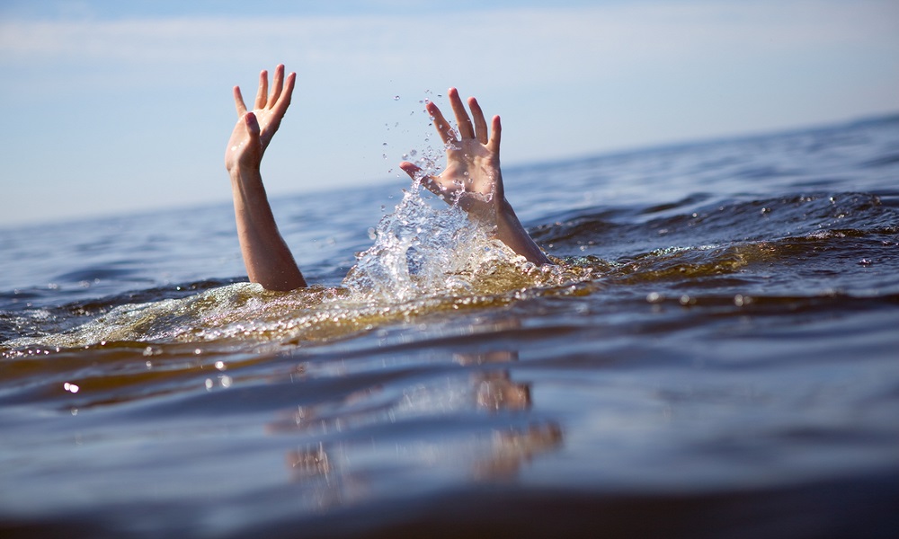 وفاة فتى غرقًا في بحر صيدا