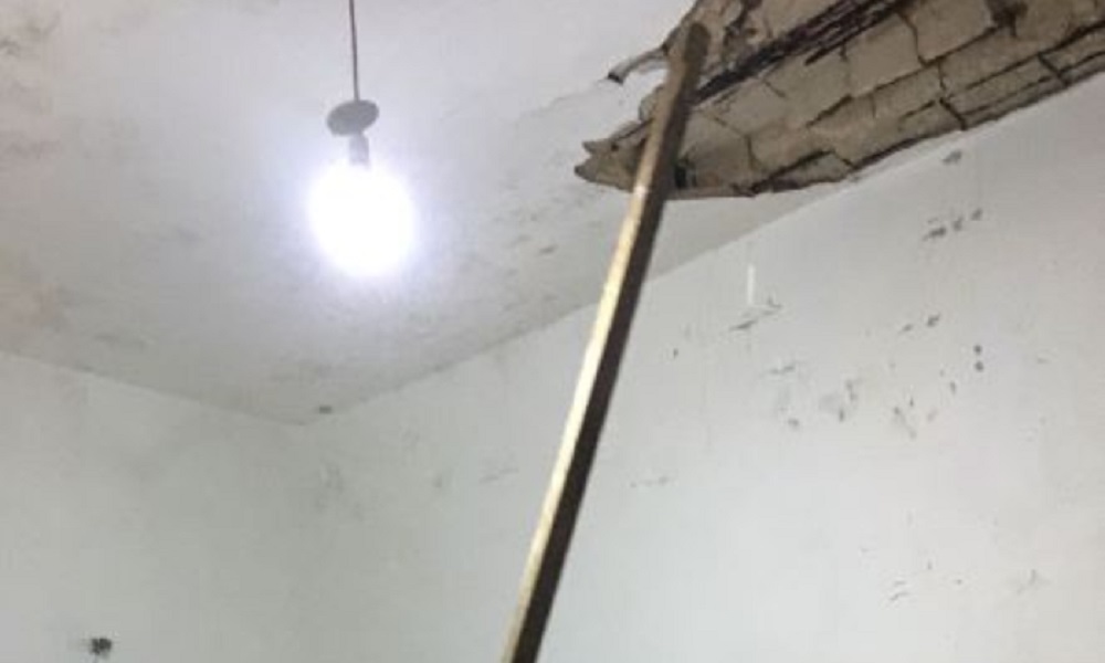 في صور… جريحة إثر سقوط سقف غرفة
