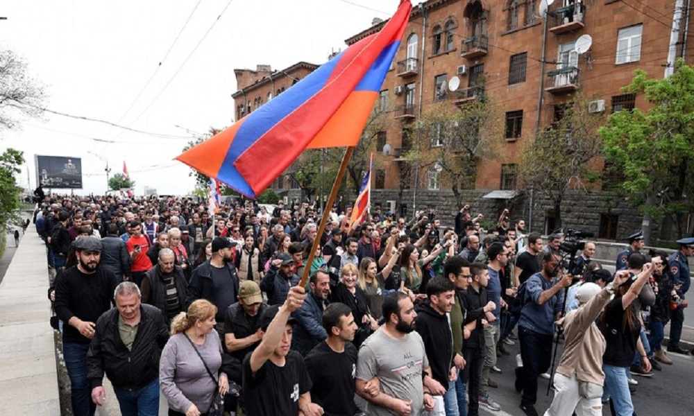 مقتل شخص وإصابة 45 في انفجار ألعاب نارية في أرمينيا