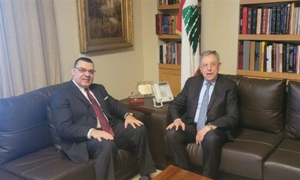 السنيورة بحث مع سفير مصر في الأوضاع