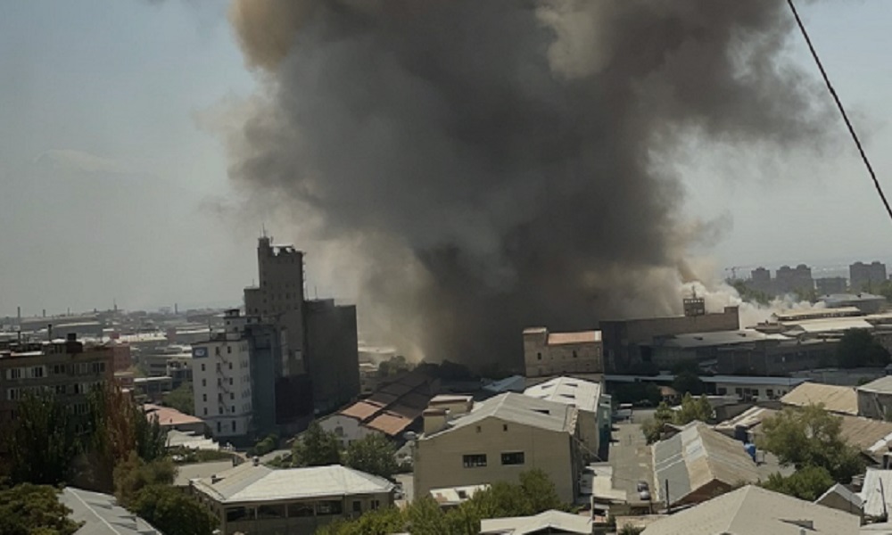 بالفيديو: انفجار يهز مركزا تجاريا في يريفان
