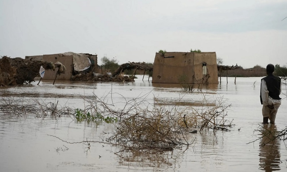 الإمارات: مساعدات للمتأثرين بالفيضانات في السودان