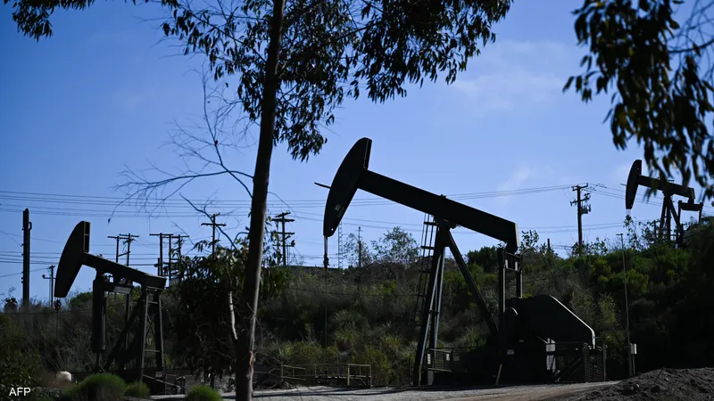 أسعار النفط تستقر بعد زيادة المخزونات الأميركية