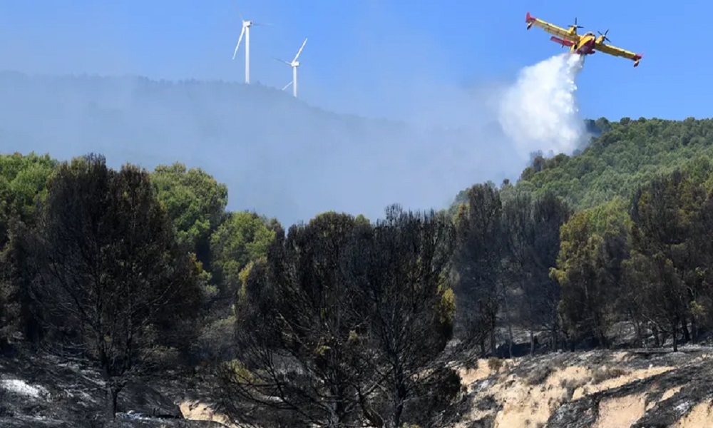 السيطرة على حرائق الغابات في إسبانيا