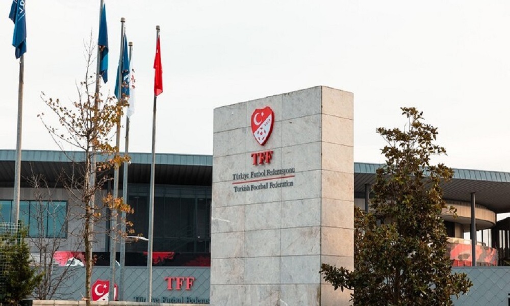 هجوم مسلح على مقر الاتحاد التركي لكرة القدم