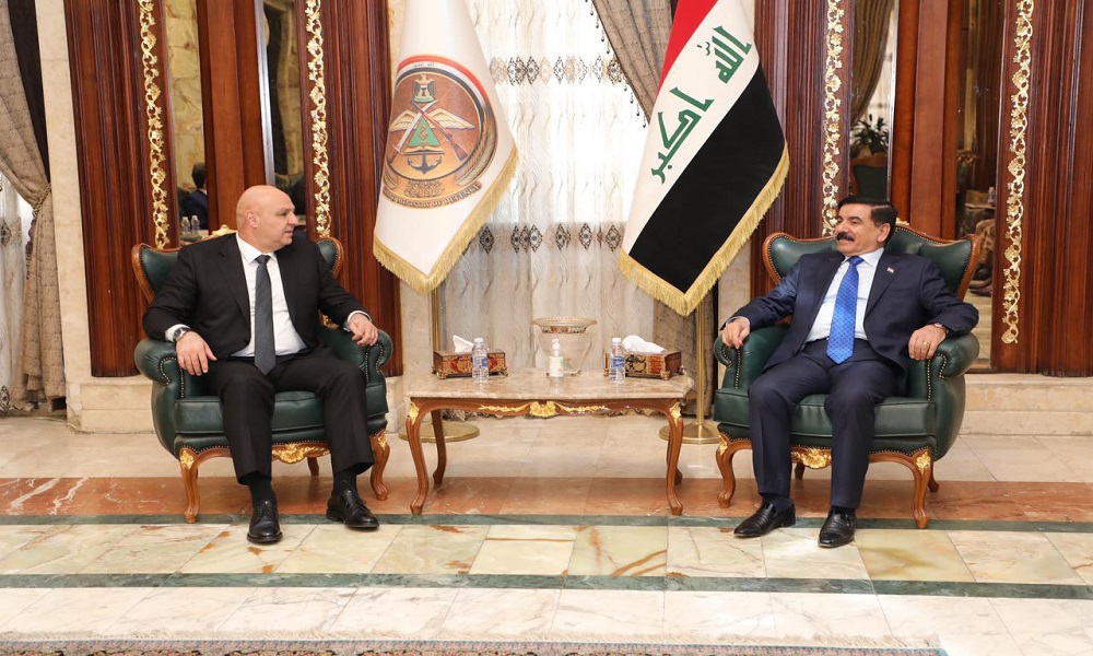 قائد الجيش التقى وزير الدفاع العراقي