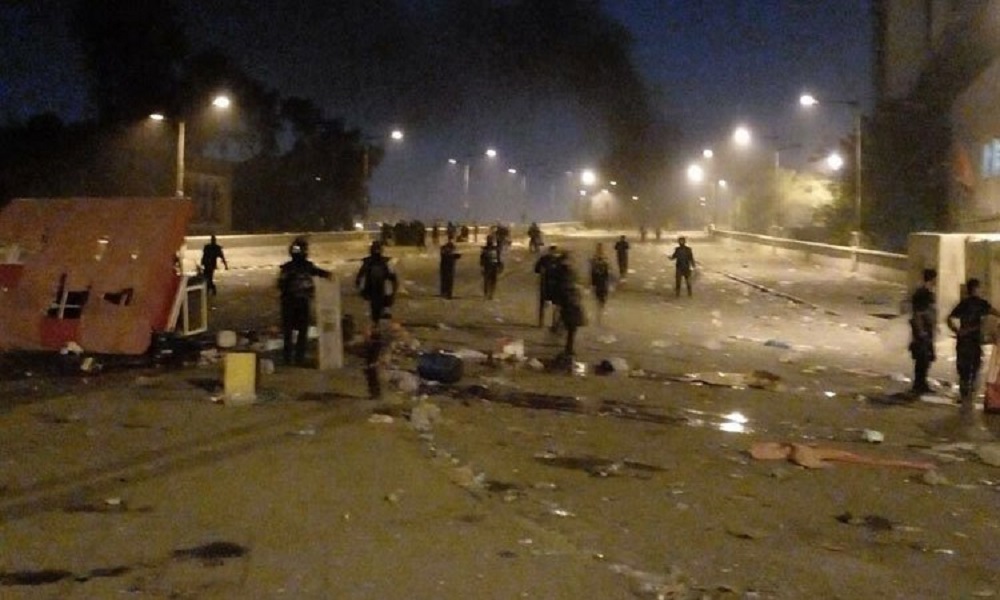 بالفيديو: كر وفر بين المتظاهرين والقوات الأمنية في بغداد