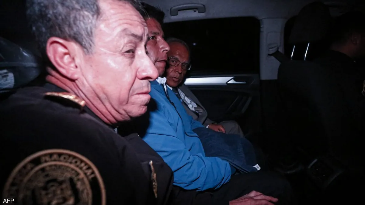 بعد عزله.. فيديو يوثق اعتقال رئيس البيرو بيدرو كاستيو
