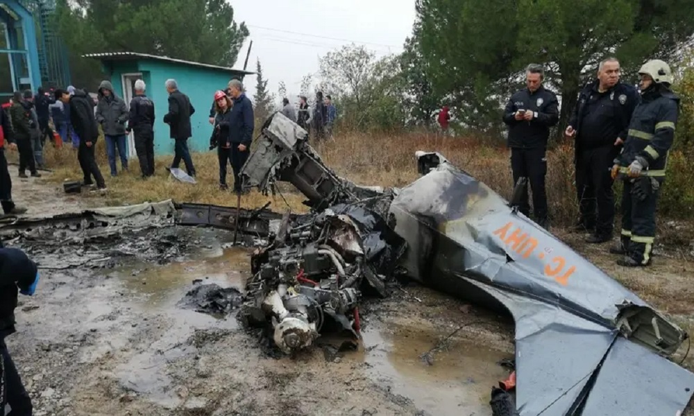 مقتل شخصين بتحطم طائرة في تركيا