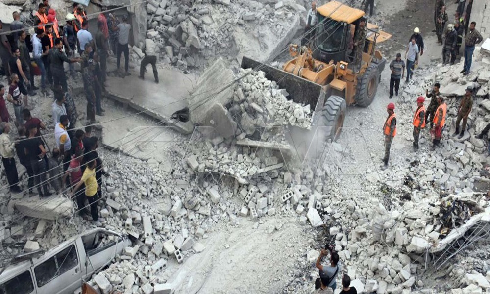 ضحايا جراء انهيار مبنى سكني في حلب