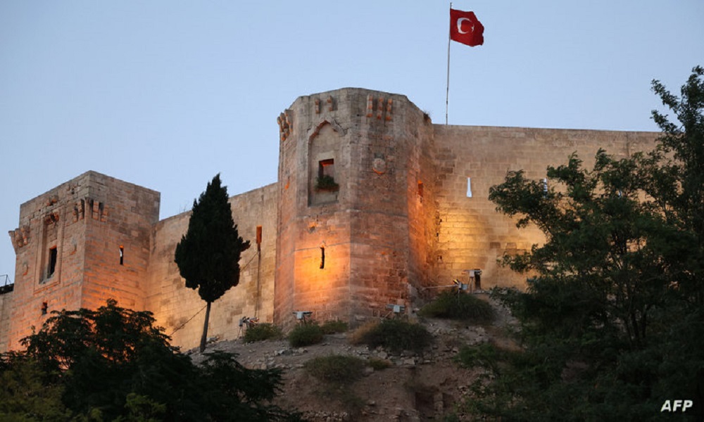أنقرة: نقلنا 26 مريضاً بالسرطان من غزة إلى تركيا