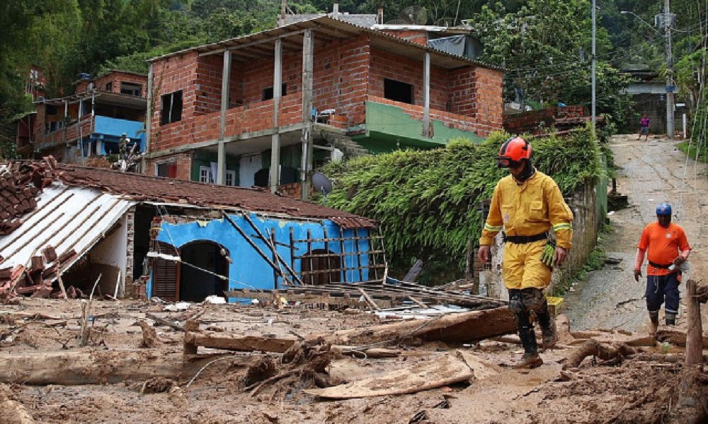 البرازيل… 54 قتيلا حصيلة ضحايا الفيضانات