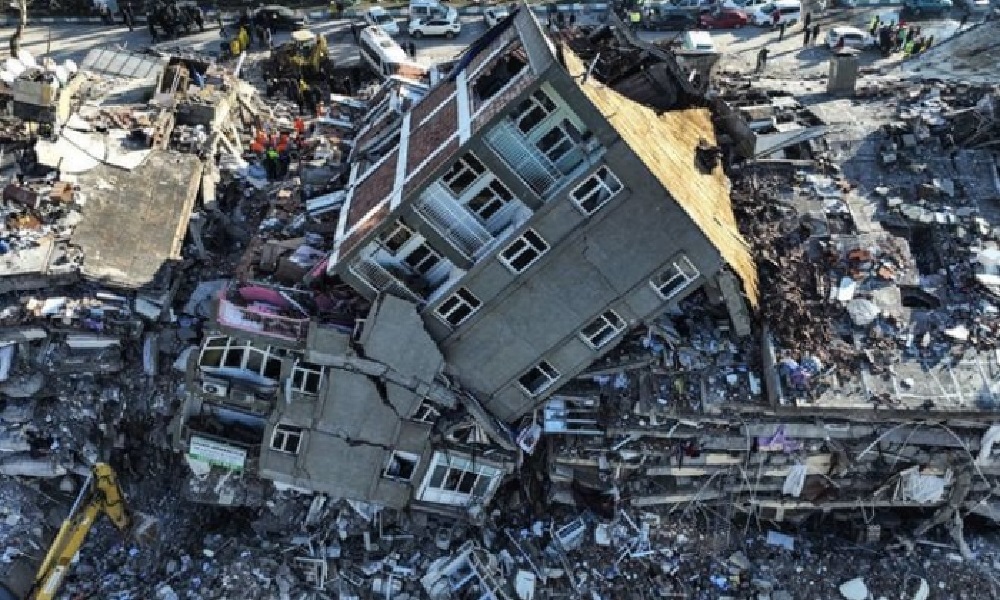 بالفيديو- زلزال بقوة 6.4 ومركزه منطقة دفني بهطاي