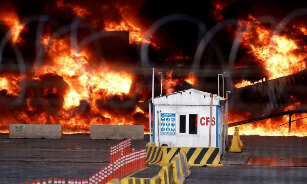 النيران لا تزال مشتعلة في ميناء إسكندرون التركي