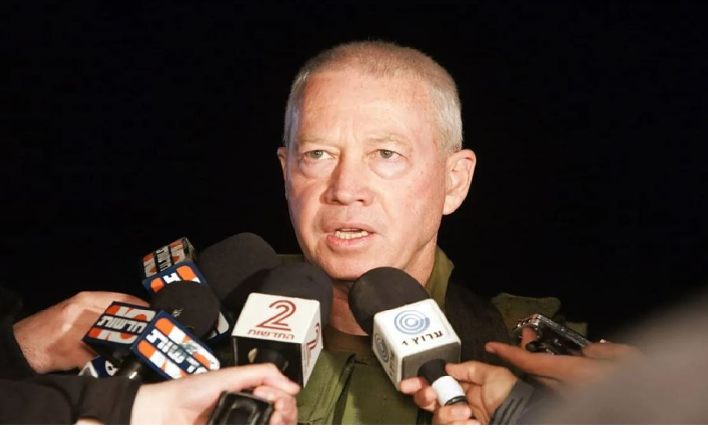 وزير الدفاع الإسرائيلي يتفقّد الحدود مع لبنان ويتوعّد!