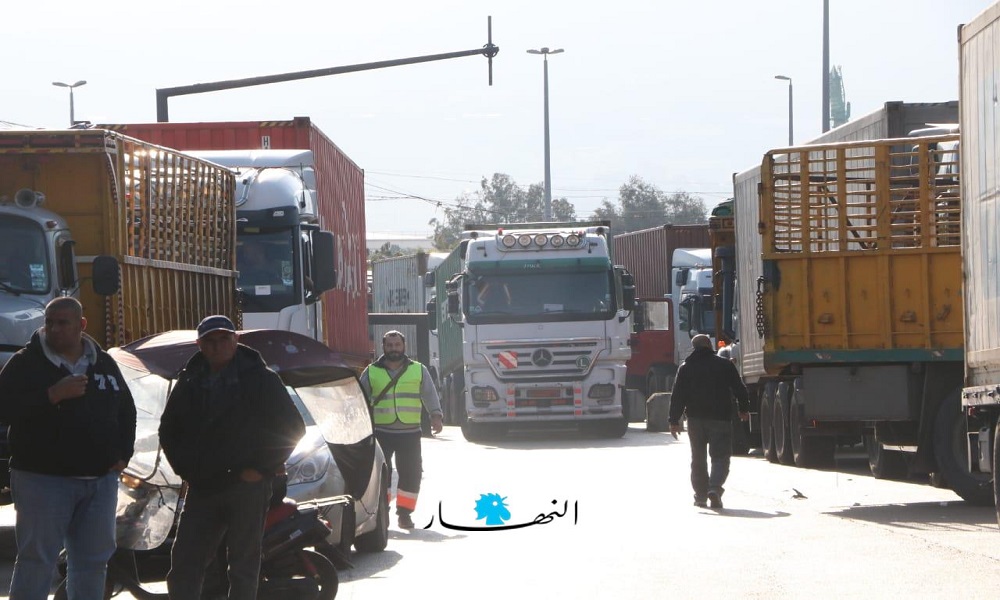 بالصّور: اعتصام لسائقي الشاحنات في مرفأ بيروت