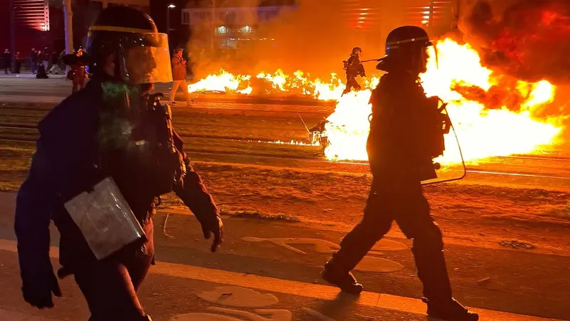 فرنسا… صدامات عنيفة بين متظاهرين وقوات الأمن