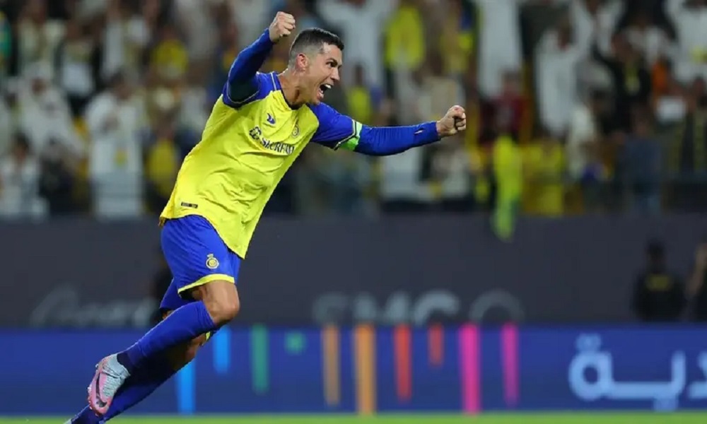 رونالدو يقود النصر لفوز جديد