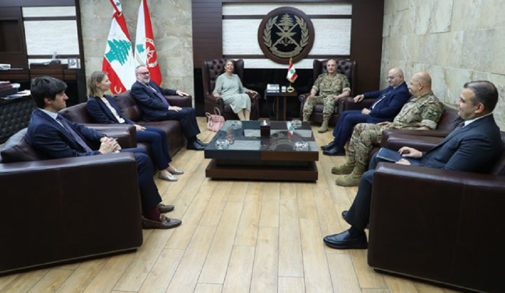 سلسلة لقاءات دبلوماسية لقائد الجيش