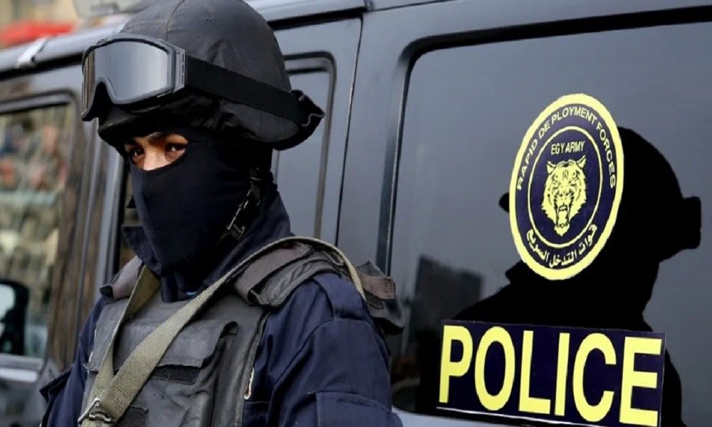 مقتل رجل هدد شرطيين بسكّين في باريس