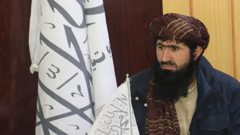 مقتل نائب حاكم ولاية بأفغانستان في انفجار سيارة