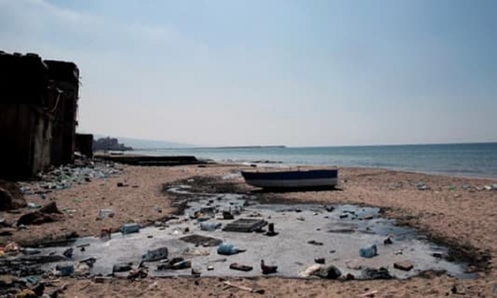 نصف الشاطئ اللبناني لا يصلح للسباحة