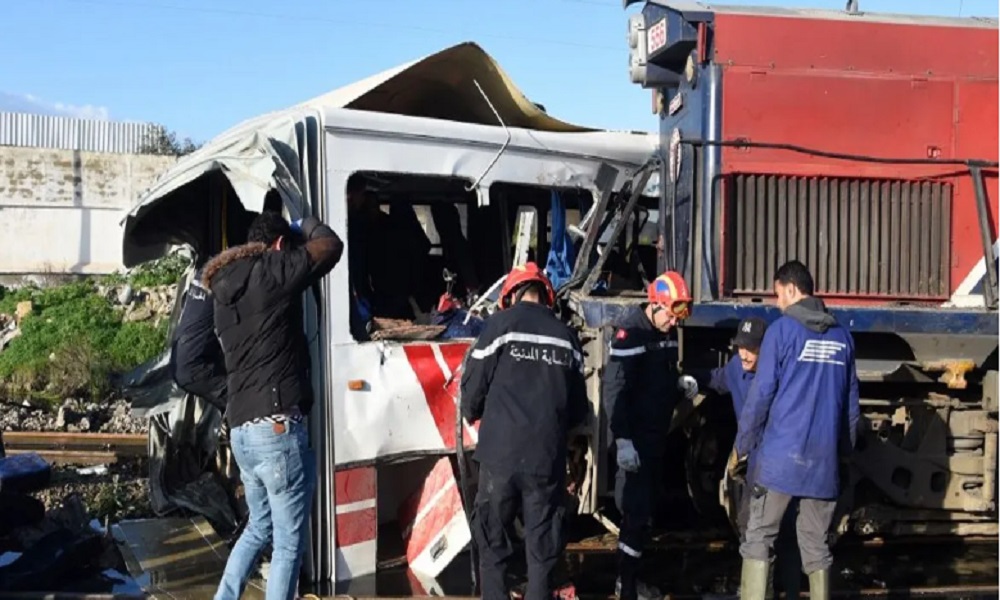 تونس… قتيلان و30 مصابا في حادث انقلاب قطار