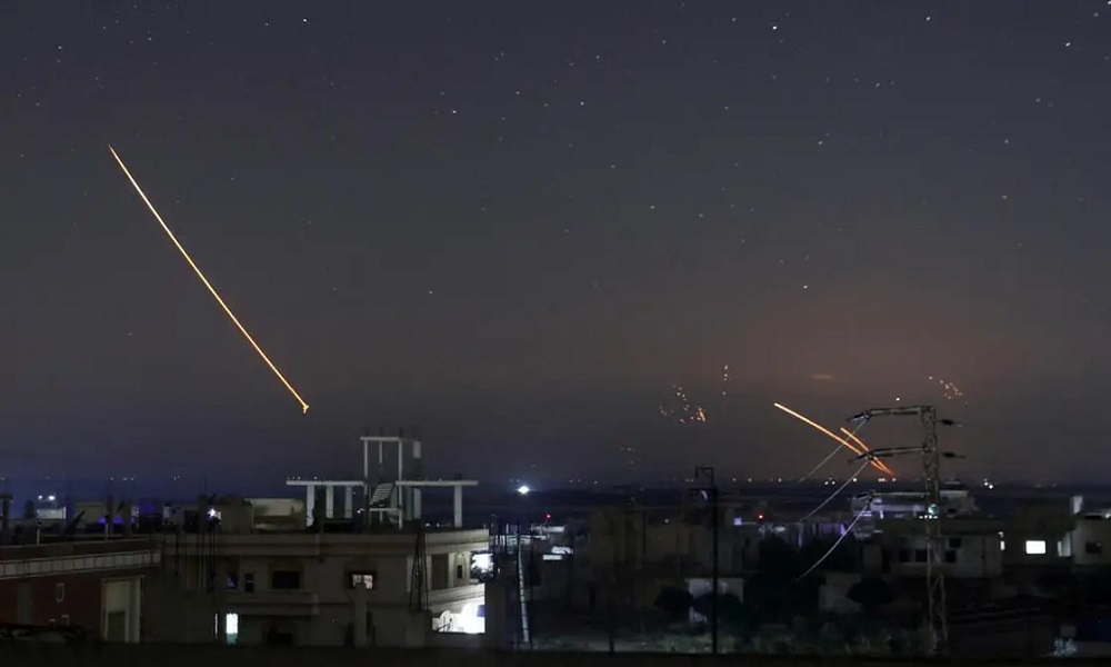 بالفيديو: إسرائيل تستهدف سوريا من شمال لبنان!