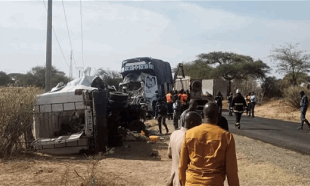 مقتل 24 شخصًا إثر انقلاب حافلة ركاب في السنغال