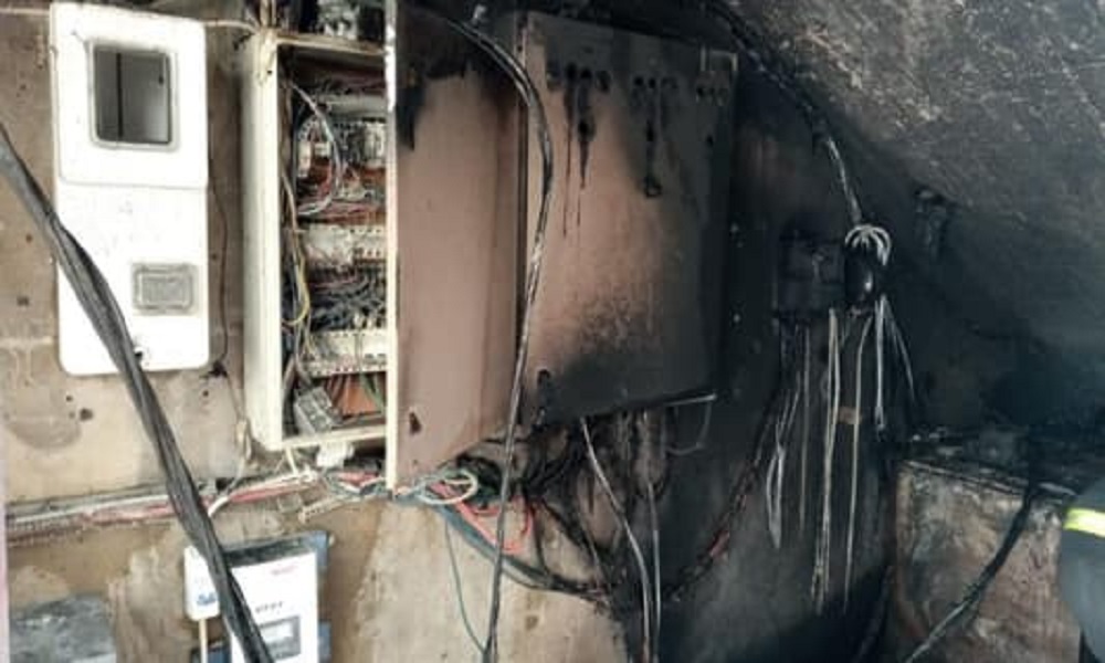 بالصّور: حريق داخل سوبرماركت في قب الياس