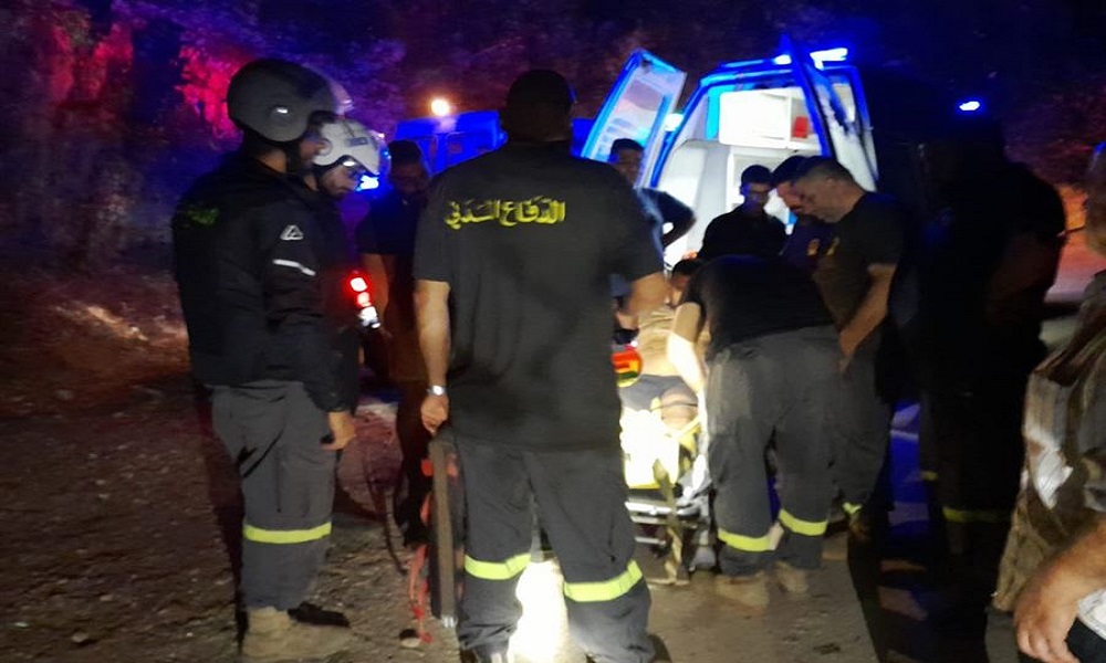 انقاذ رجل سقط في وادي شلال يحشوش