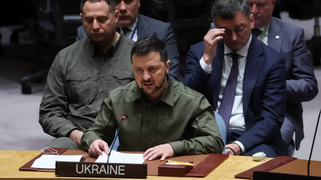 زيلينسكي: لتجريد روسيا من حق النقض في مجلس الأمن