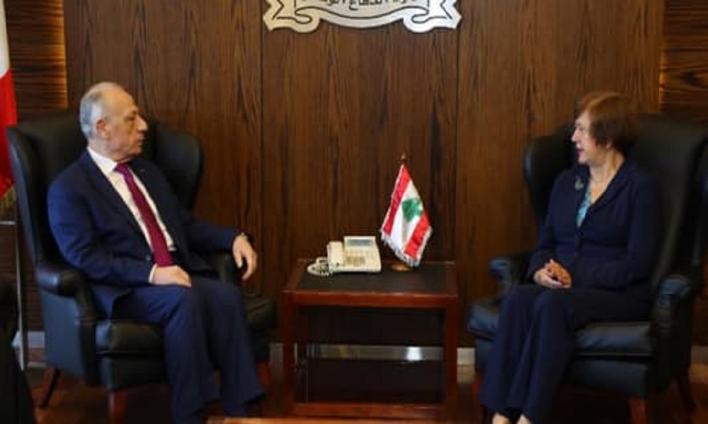 وزير الدفاع: لبنان ملتزم القرارات الدولية