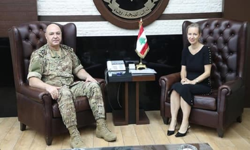 قائد الجيش التقى مديرة شؤون الأونروا في لبنان