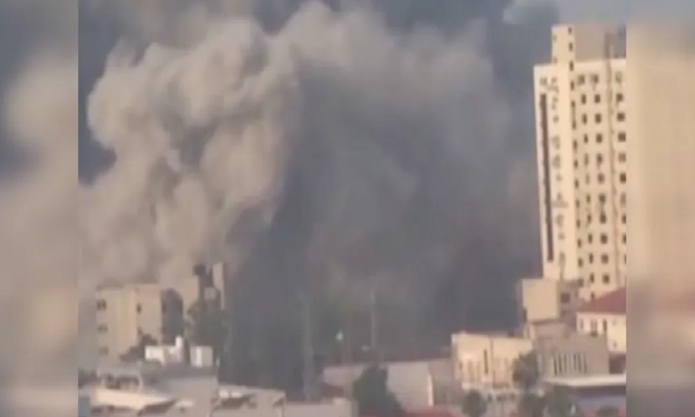 بالفيديو: قصف إسرائيلي يدمر الجامعة الإسلامية في غزة