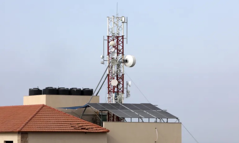 توقف خدمات الاتصالات والإنترنت في قطاع غزة