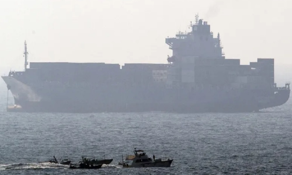 الحوثيون يتبنون الهجوم على سفينتين إسرائيليتين