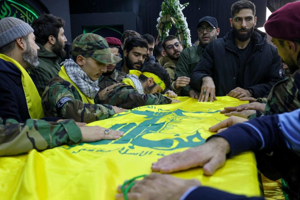 جوازات سفر فنزويلية لقادة “الحزب”!