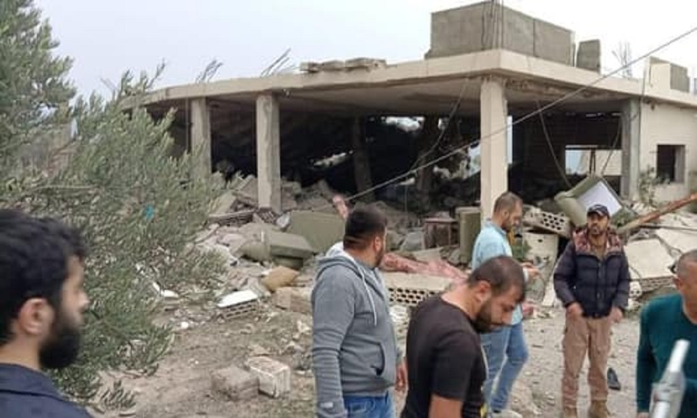 إسرائيل تستهدف منزلا في الجنوب وتدمره