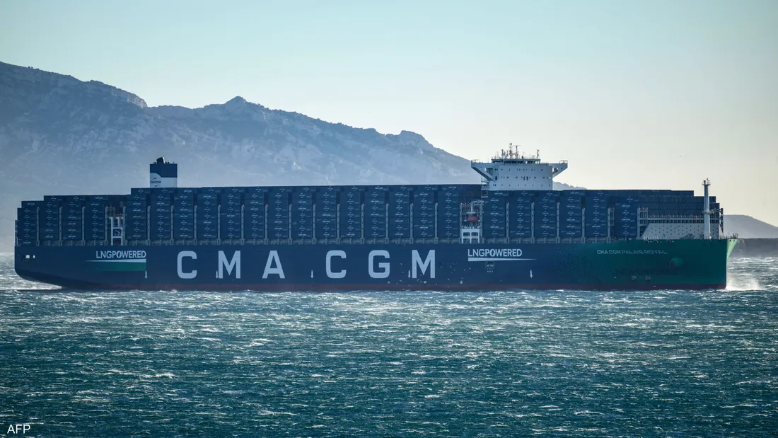 “CMA-CGM”: لم نغير خطط السفن العابرة لقناة السويس