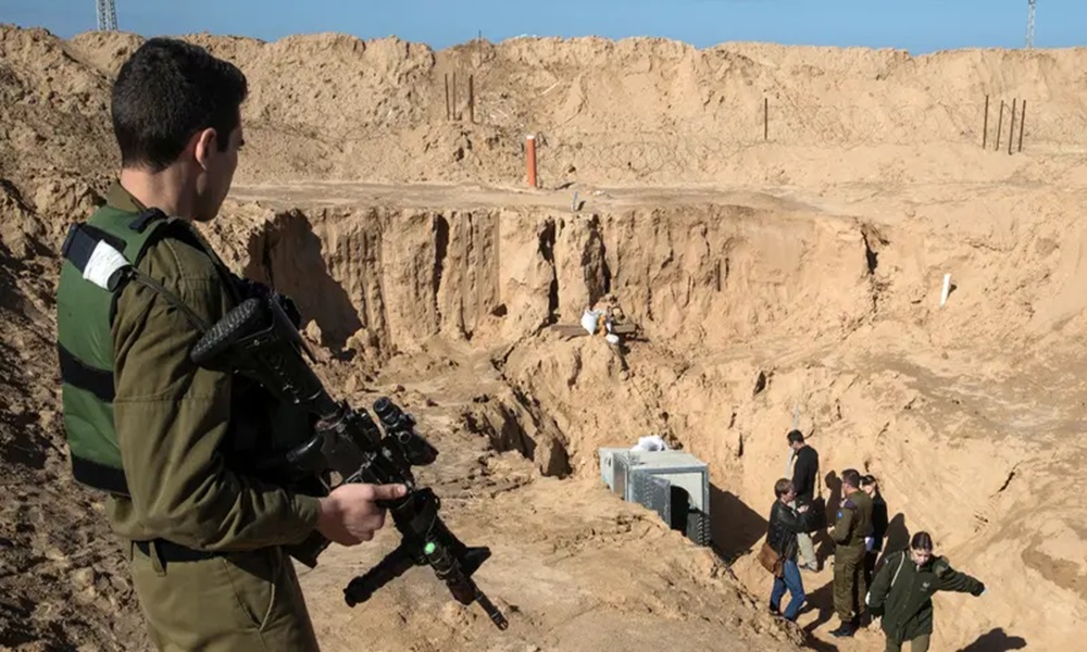 الجيش الإسرائيلي اقتحم مستشفى في خان يونس