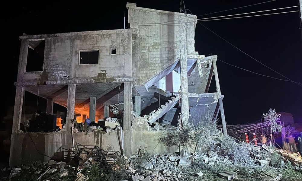 بالفيديو: غارة إسرائيلية تستهدف منزلًا في الجنوب