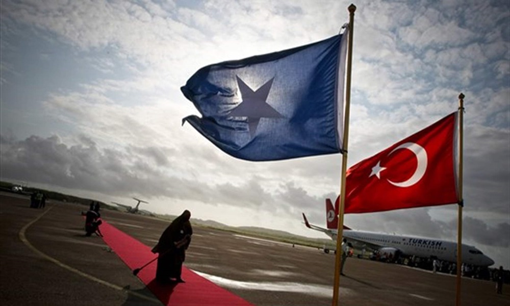 اتفاق دفاعيّ بين الصومال وتركيا