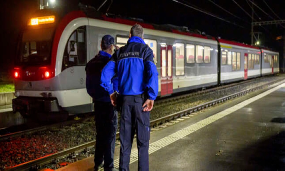 الشرطة السويسرية تقتل إيرانيًّا احتجز رهائن داخل قطار