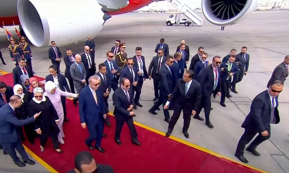 أردوغان يصل القاهرة