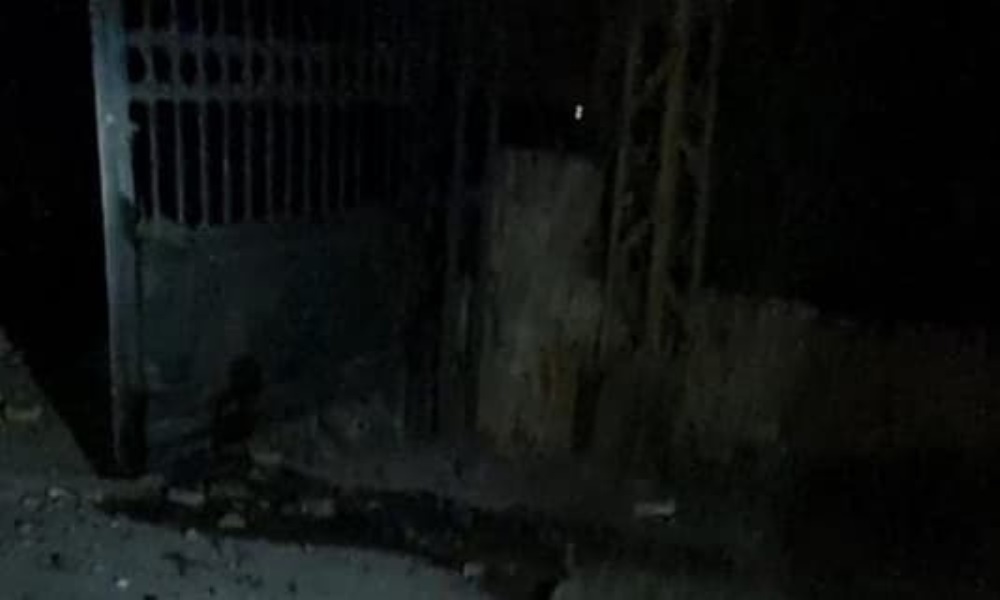 بالصور: دمار بعد غارة إسرائيلية على ميس الجبل