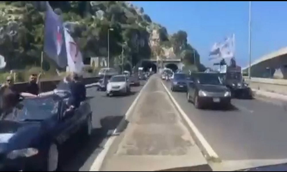 بالفيديو: مواكب حاشدة من بيروت إلى جبيل